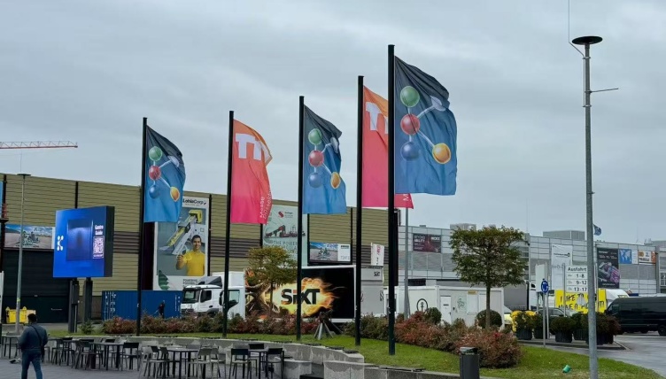 Incontra AMD Sorting al K 2025 – Padiglione 9 · Stand C46
